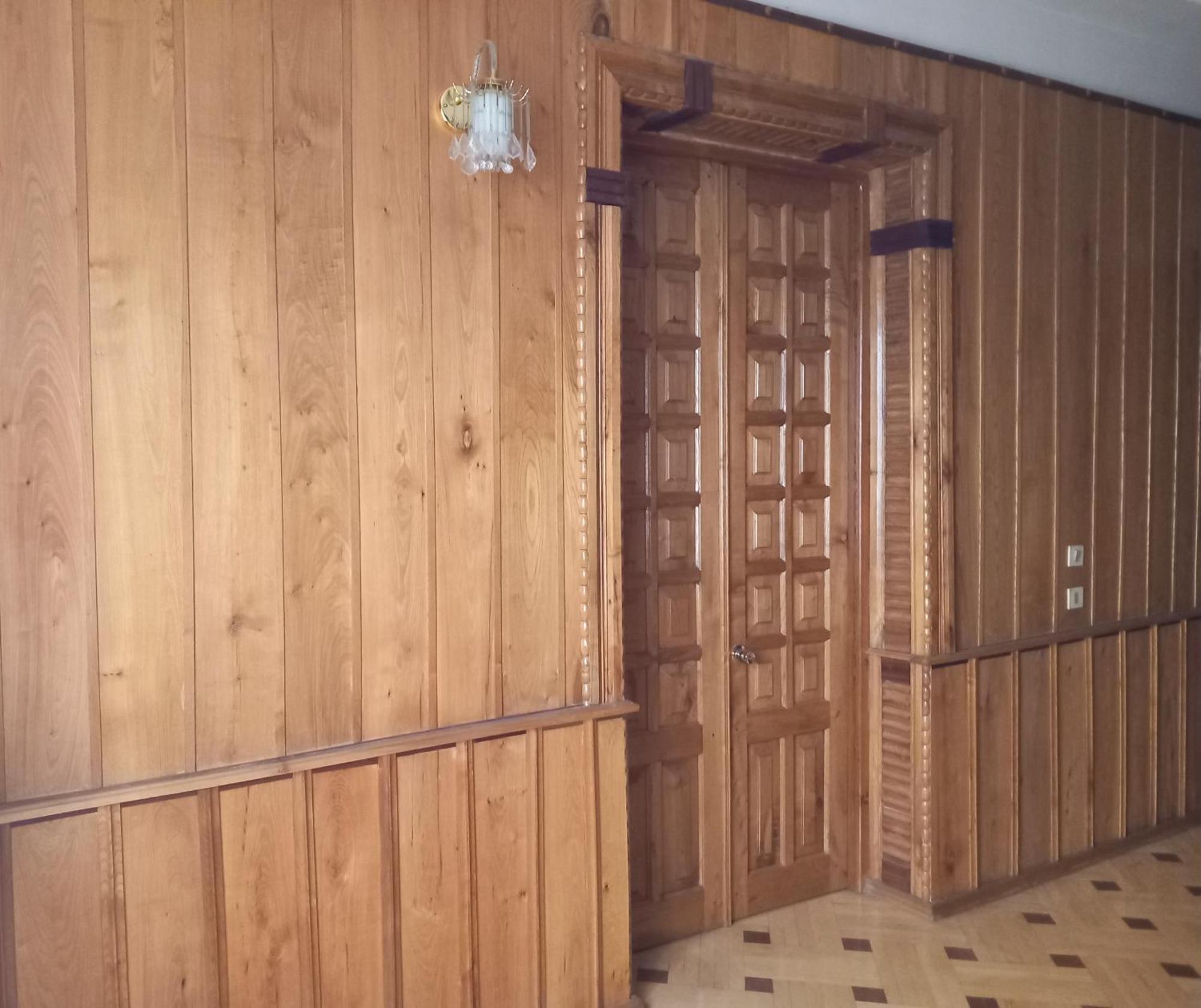 Guli Hotell Gori Exteriör bild